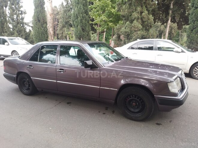 Mercedes E 200 d 1994, 266,000 km - 2.0 l - Gəncə
