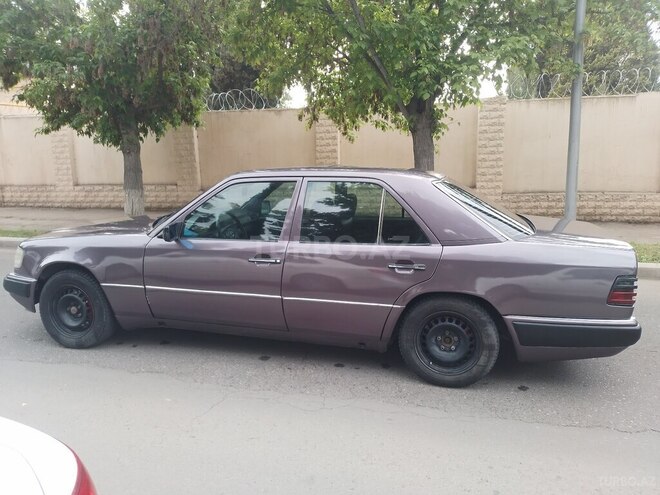 Mercedes E 200 d 1994, 266,000 km - 2.0 l - Gəncə