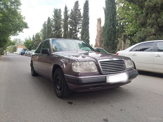 Mercedes E 200 d 1994, 266,000 km - 2.0 l - Gəncə