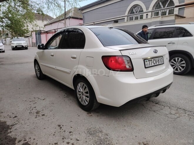 Kia Rio 2011, 284,000 km - 1.4 л - Bakı