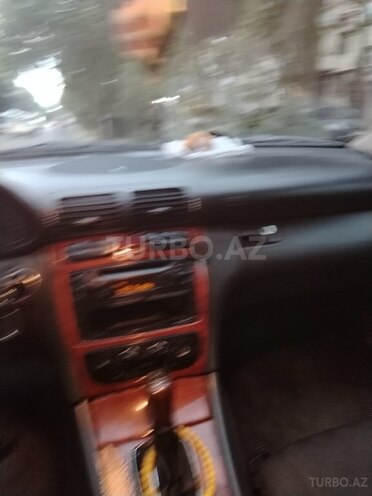 Mercedes C 200 2000, 380,000 km - 2.0 l - Bakı