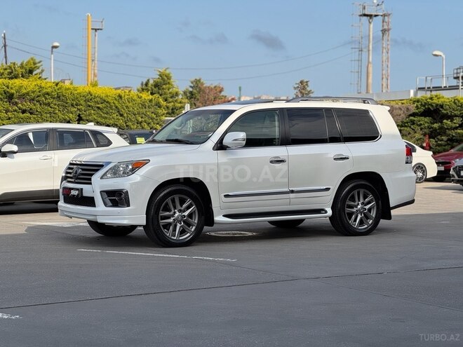 Lexus LX 570 2013, 132,000 km - 5.7 л - Bakı