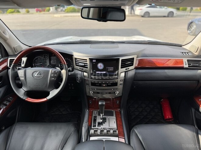Lexus LX 570 2013, 132,000 km - 5.7 л - Bakı