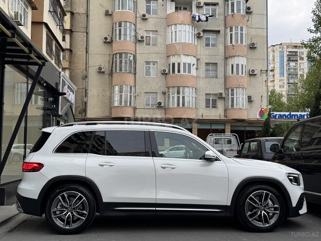 Mercedes GLB 250-6