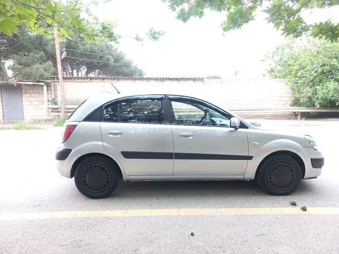 Kia Rio 2006, 380,000 km - 1.5 l - Bakı