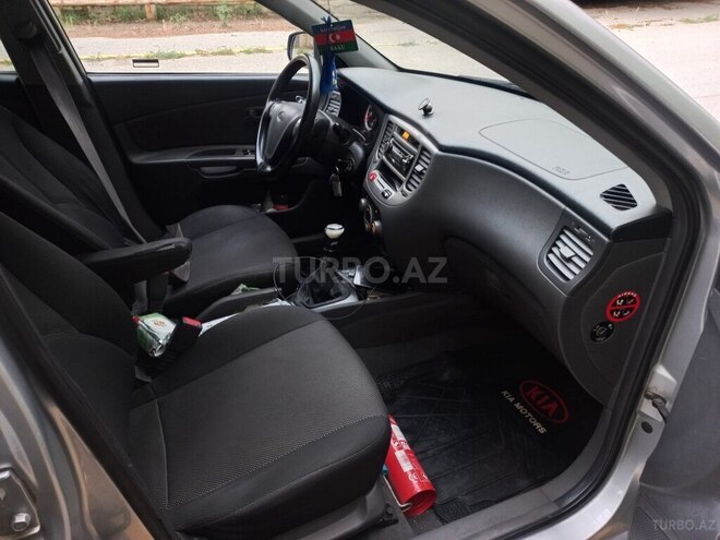 Kia Rio 2006, 380,000 km - 1.5 l - Bakı