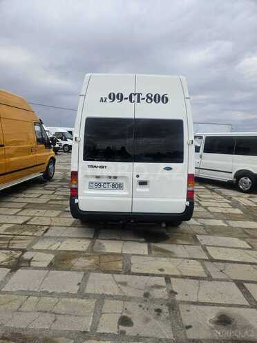 Ford Transit-4