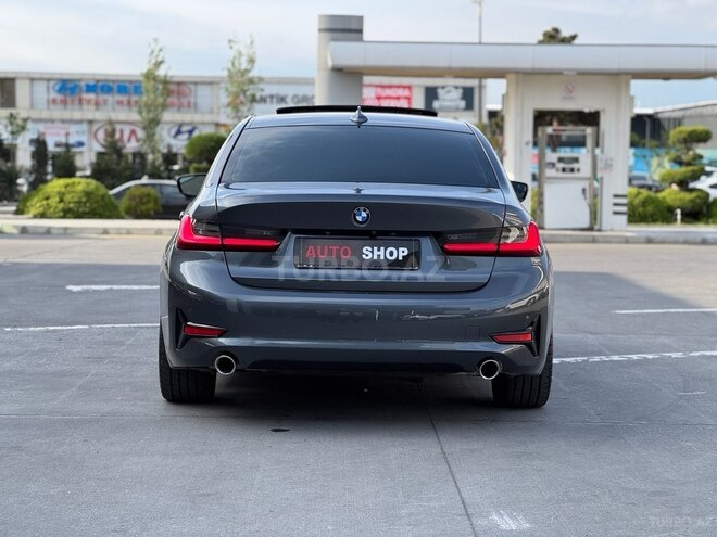 BMW 330-4