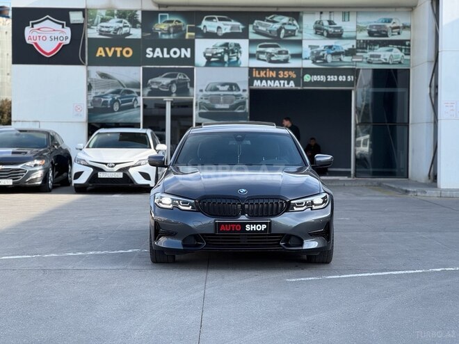 BMW 330-13