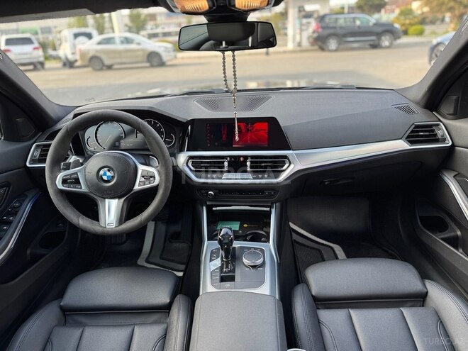 BMW 330-15