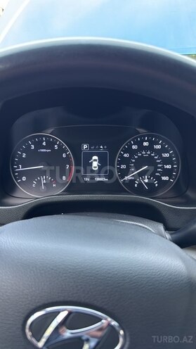 Hyundai Elantra 2018, 220,470 km - 2.0 l - Bakı