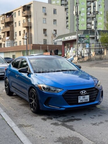 Hyundai Elantra 2018, 220,470 km - 2.0 l - Bakı