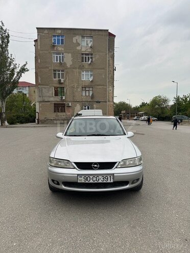 Opel Vectra 1999, 200,000 km - 2.0 l - Sumqayıt