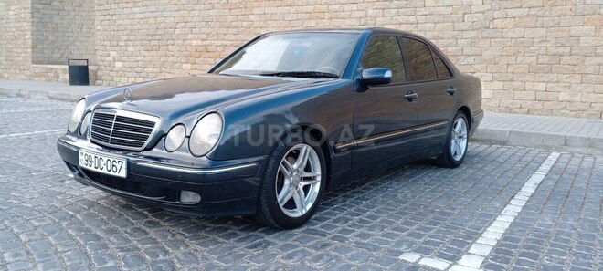 Mercedes E 220 d 2001, 459,771 km - 2.2 л - Bakı