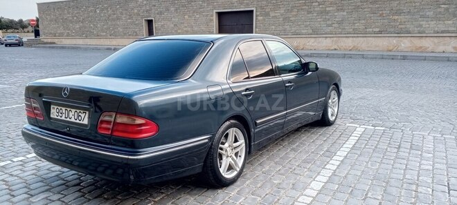 Mercedes E 220 d 2001, 459,771 km - 2.2 л - Bakı