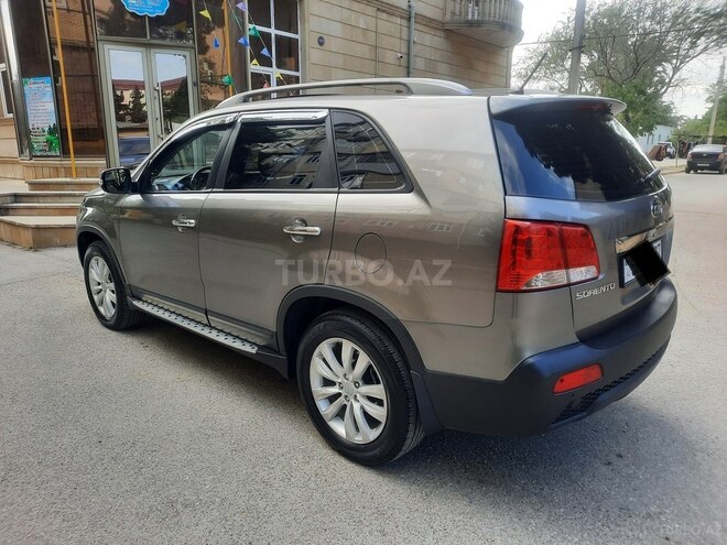 Kia Sorento 2009, 236,000 km - 2.0 l - Sumqayıt