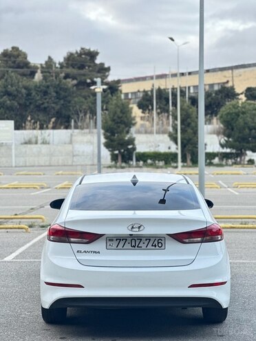 Hyundai Elantra 2018, 93,560 km - 2.0 л - Bakı