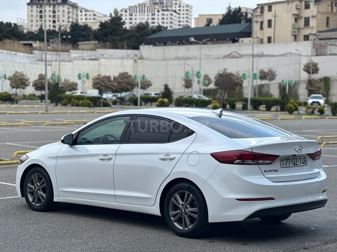 Hyundai Elantra 2018, 93,560 km - 2.0 л - Bakı