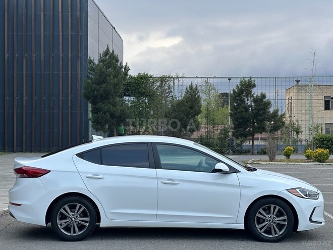 Hyundai Elantra 2018, 93,560 km - 2.0 л - Bakı