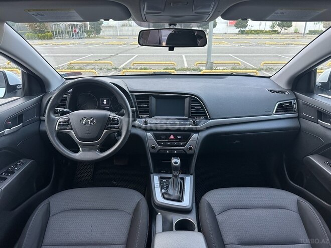 Hyundai Elantra 2018, 93,560 km - 2.0 л - Bakı