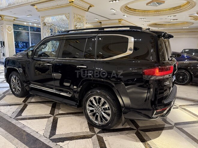 Toyota Land Cruiser-7