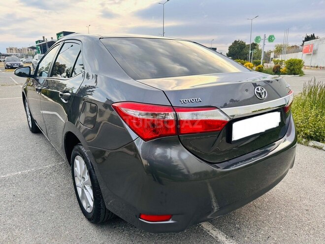 Toyota Corolla 2015, 163,212 km - 1.6 l - Bakı