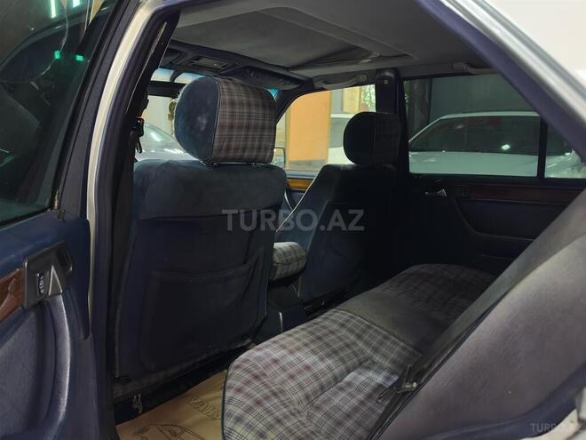 Mercedes E 220 1995, 315,267 km - 2.2 l - Xırdalan