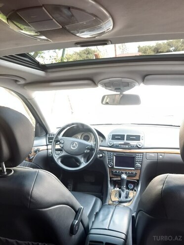 Mercedes E 260 2004, 353,300 km - 2.6 л - Bakı