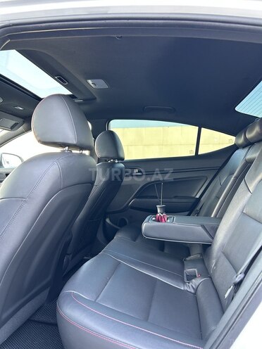Hyundai Elantra 2018, 83,000 km - 1.6 л - Bakı