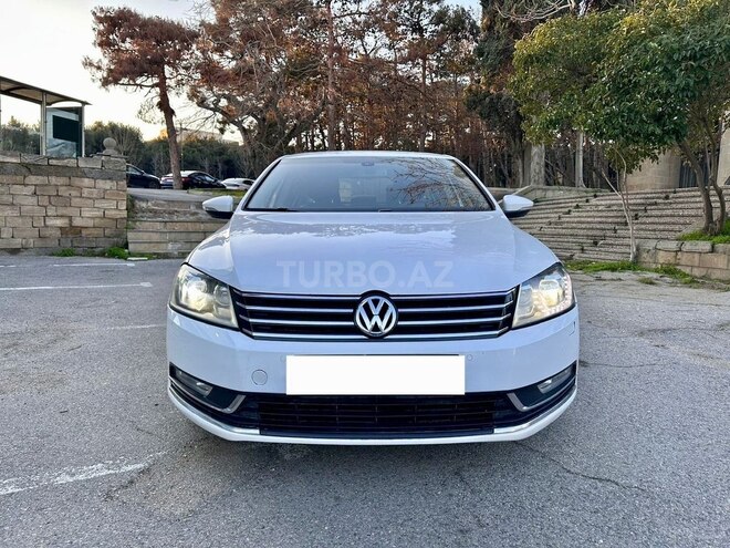 Volkswagen Passat 2013, 196,000 km - 1.8 l - Bakı