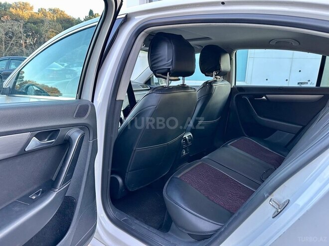 Volkswagen Passat 2013, 196,000 km - 1.8 l - Bakı