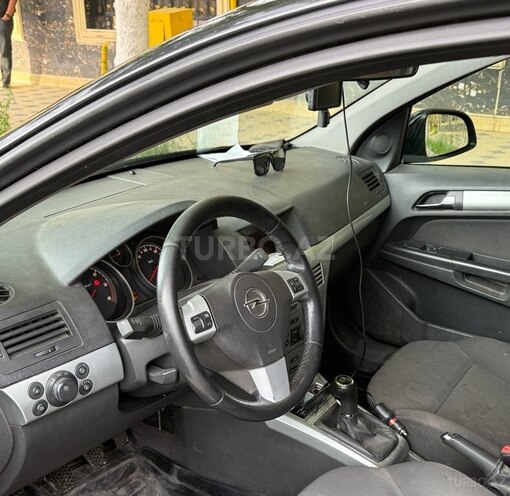 Opel Astra 2010, 210,000 km - 1.3 l - Gəncə