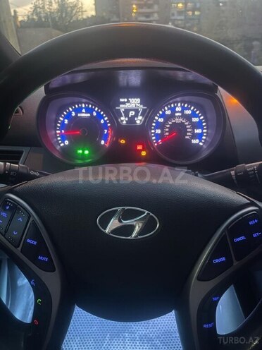 Hyundai Elantra 2013, 200,000 km - 2.0 l - Bakı
