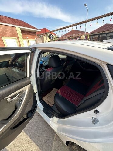 Hyundai Elantra 2015, 144,000 km - 1.8 l - Bakı