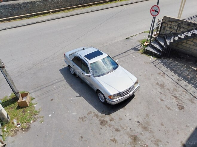 Mercedes C 180 1995, 422,495 km - 1.8 l - Zaqatala