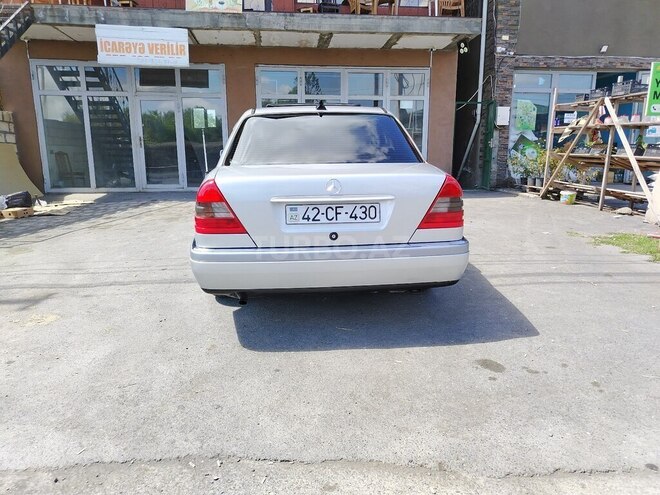 Mercedes C 180 1995, 422,495 km - 1.8 l - Zaqatala
