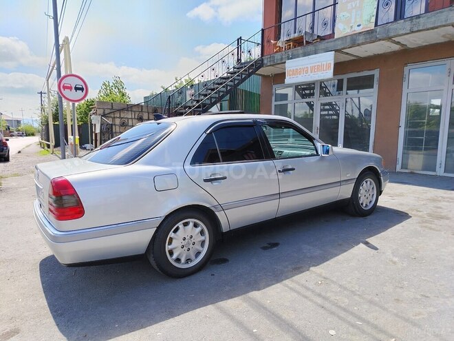 Mercedes C 180 1995, 422,495 km - 1.8 l - Zaqatala