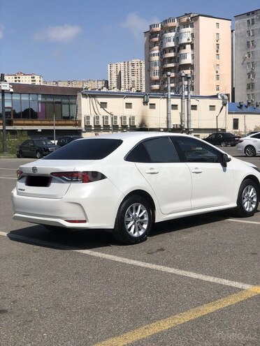 Toyota Corolla 2019, 105,600 km - 1.6 l - Bakı