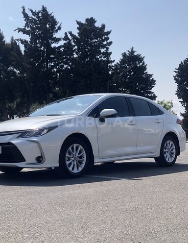 Toyota Corolla 2019, 105,600 km - 1.6 l - Bakı