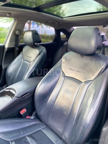 Hyundai Grandeur-16