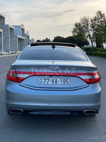 Hyundai Grandeur-12