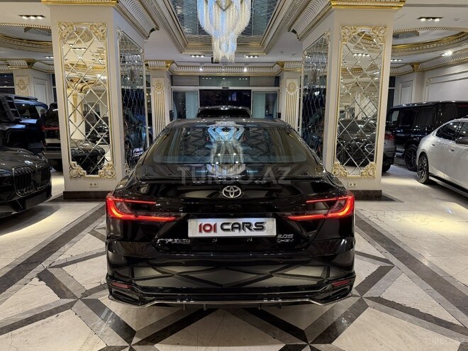 Toyota Camry-7