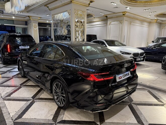 Toyota Camry-6