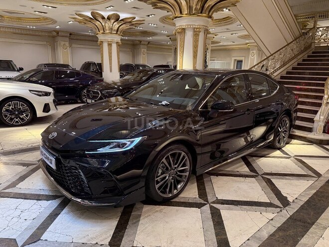 Toyota Camry-3