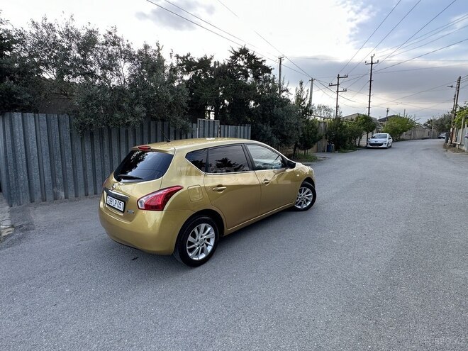 Nissan Tiida 2013, 286,000 km - 1.6 л - Bakı