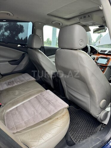 Volkswagen Passat 2005, 255,000 km - 2.0 l - Bakı