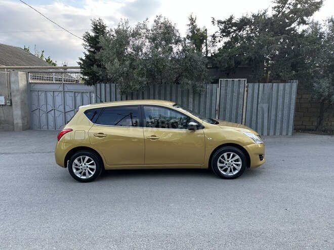 Nissan Tiida 2013, 286,000 km - 1.6 л - Bakı
