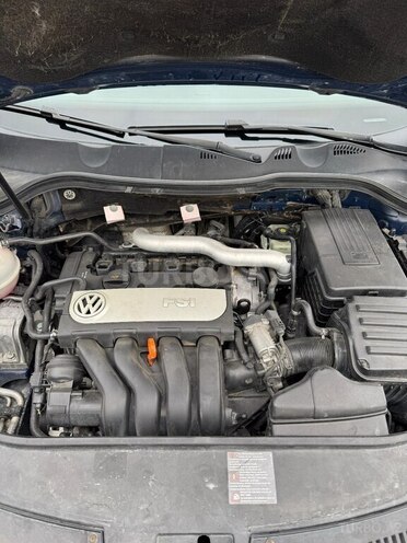 Volkswagen Passat 2005, 255,000 km - 2.0 l - Bakı