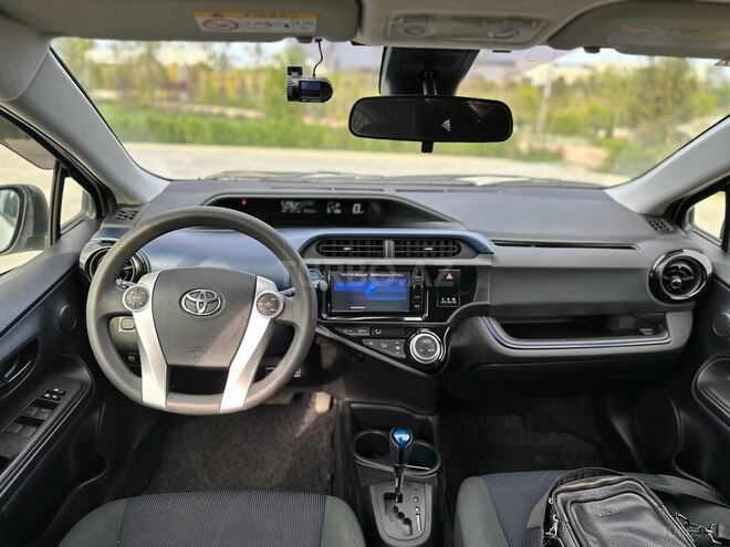 Toyota Aqua 2016, 42,950 km - 1.5 l - Bakı