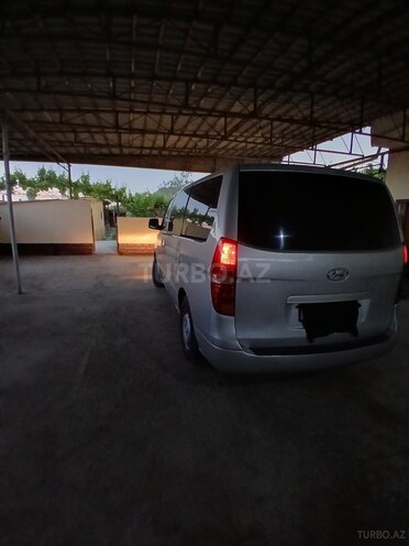 Hyundai H-1 2009, 347,618 km - 2.5 l - Bakı